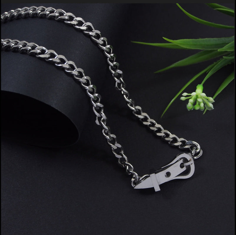 Tarohi Jewels Stainless Steel Silver Plated Unique Belt Buckle Pendant Chain Necklace- STNK 4099