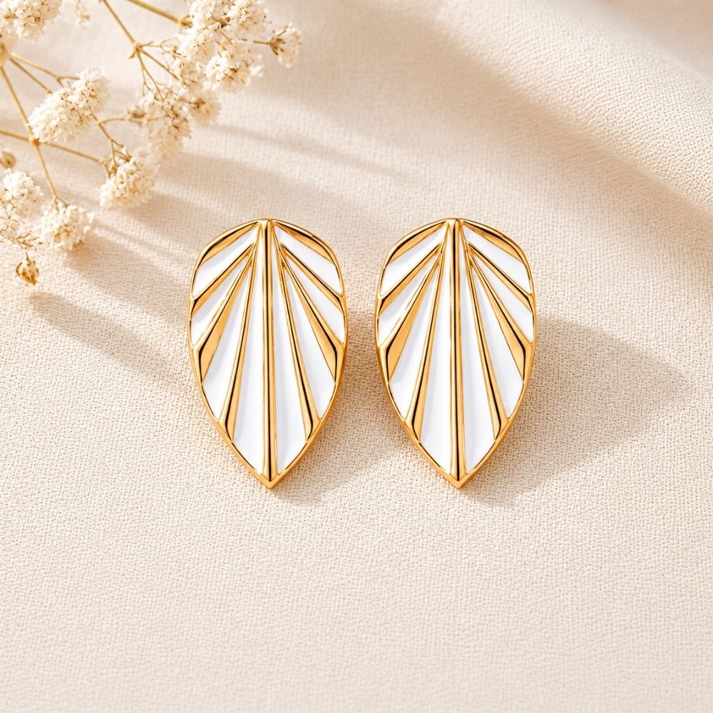 Etnico Fashion Gold Plated Anti Tarnish Leaf Design Stud Earrings for Women & Girls Lightweight Fashion Jewellery (WE002W)