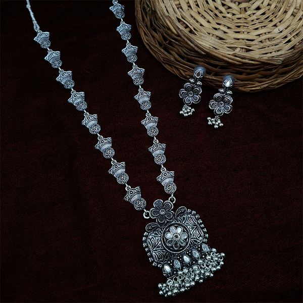 Gehana Mahal Oxidised Plated Pota Stone Long Necklace Set