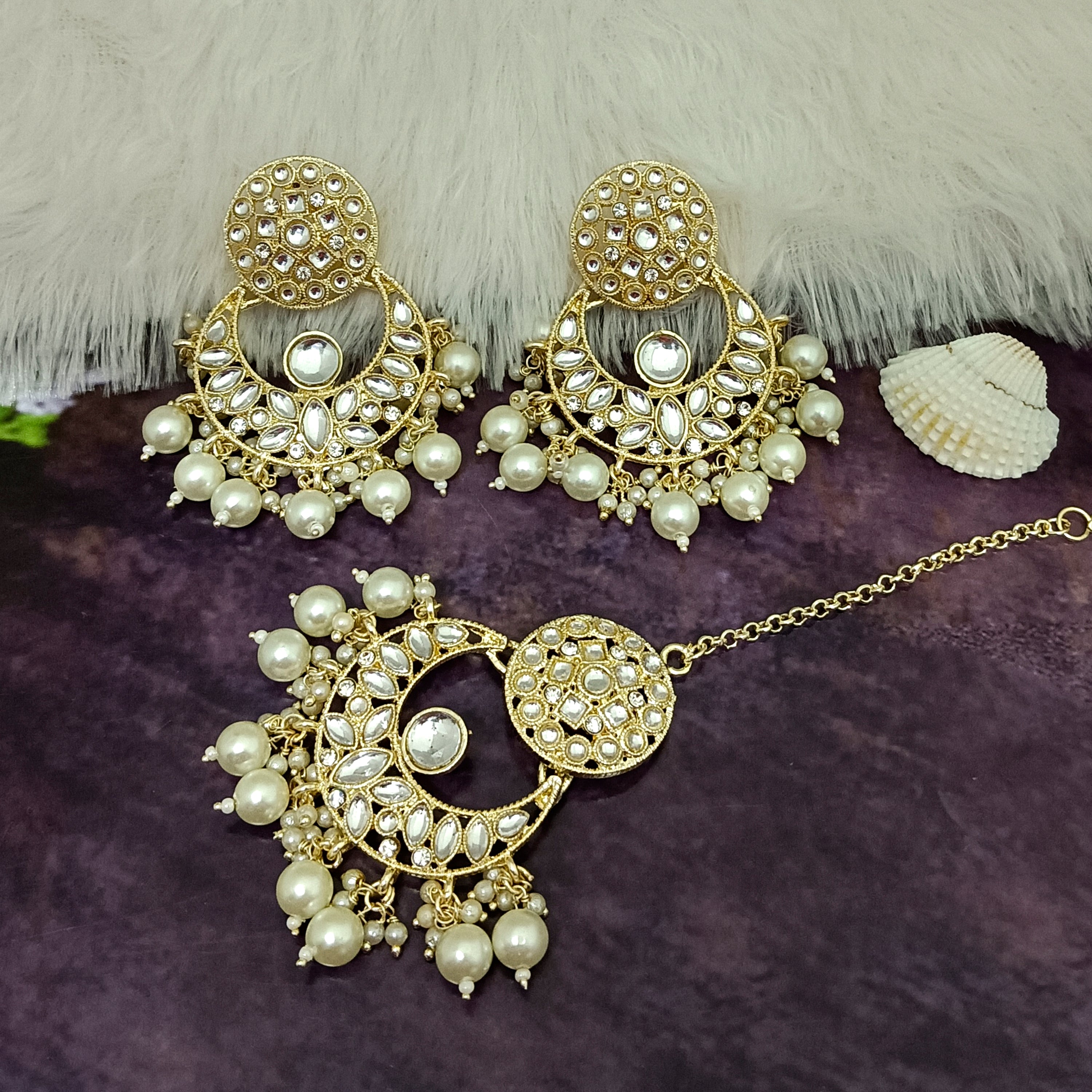 Bhavi Jewels Gold Plated Kundan Dangler Earrings With Maang Tikka