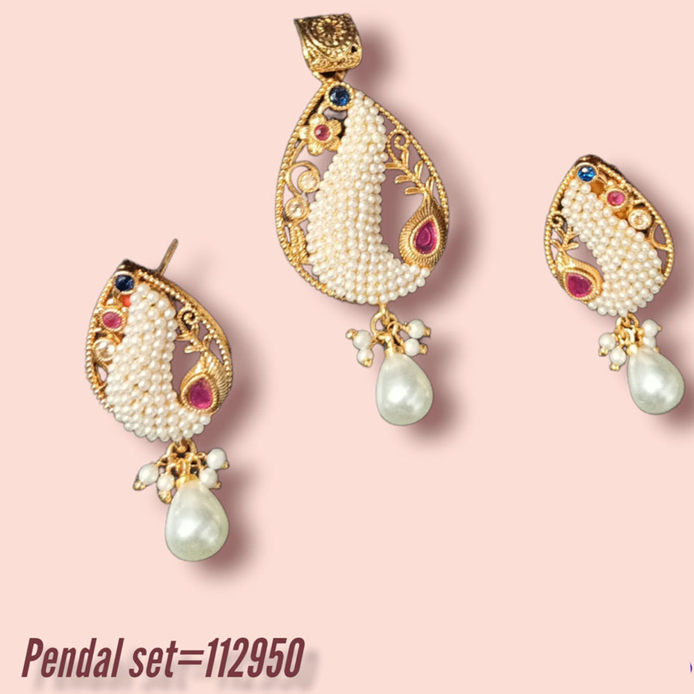 Padmawati Bangles Gold Plated Pota Stone And Pearl Pendant Set