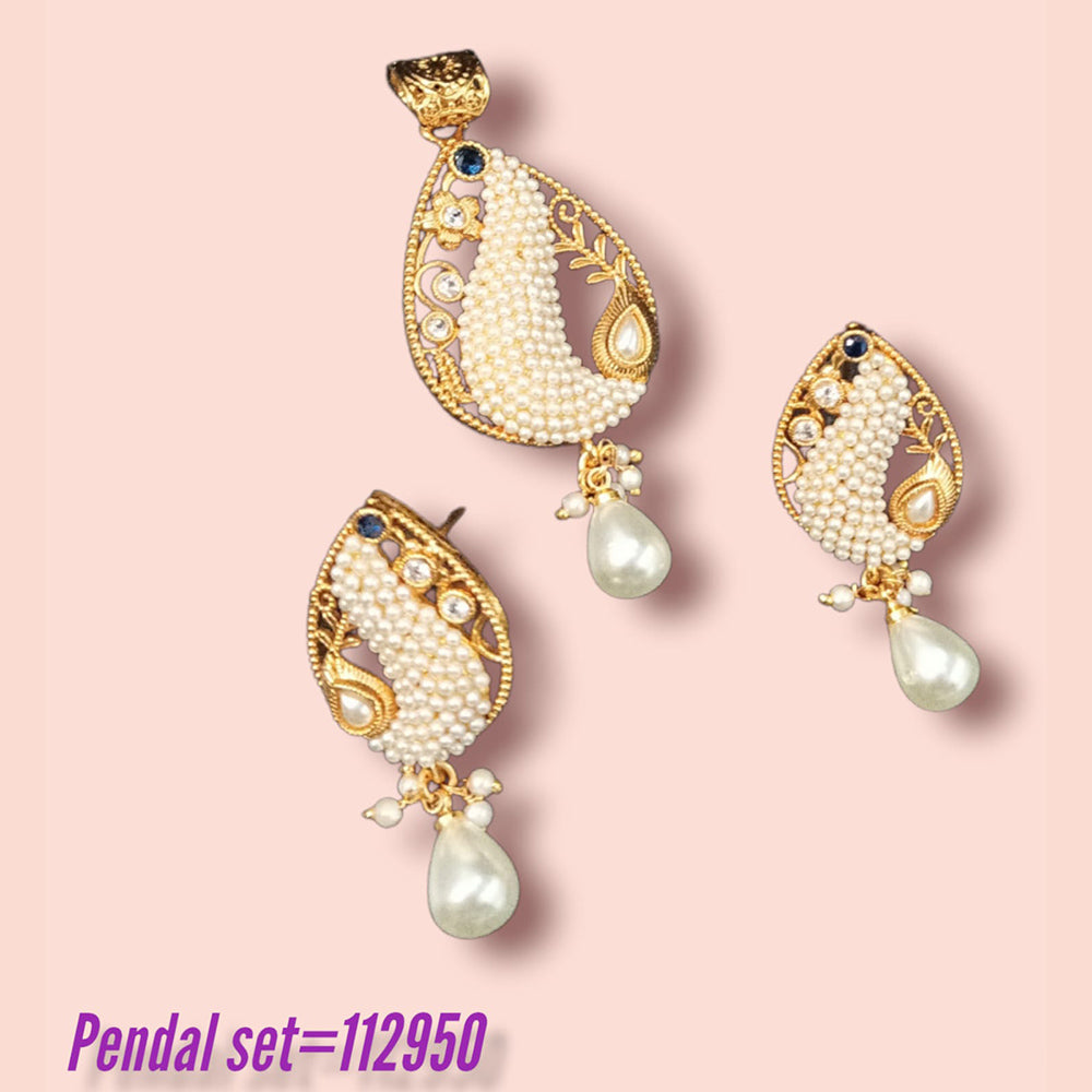 Padmawati Bangles Gold Plated Pota Stone And Pearl Pendant Set