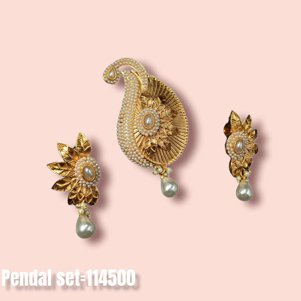 Padmawati Bangles Gold Plated Pota Stone And Pearl Pendant Set