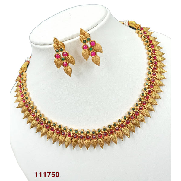 Padmawati Bangles Pota Stone Gold Plated Necklace Set