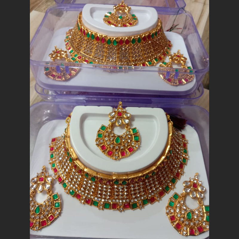 Neetu Art Gold Plated Kundan Stone Choker Necklace Set With Maangtikka