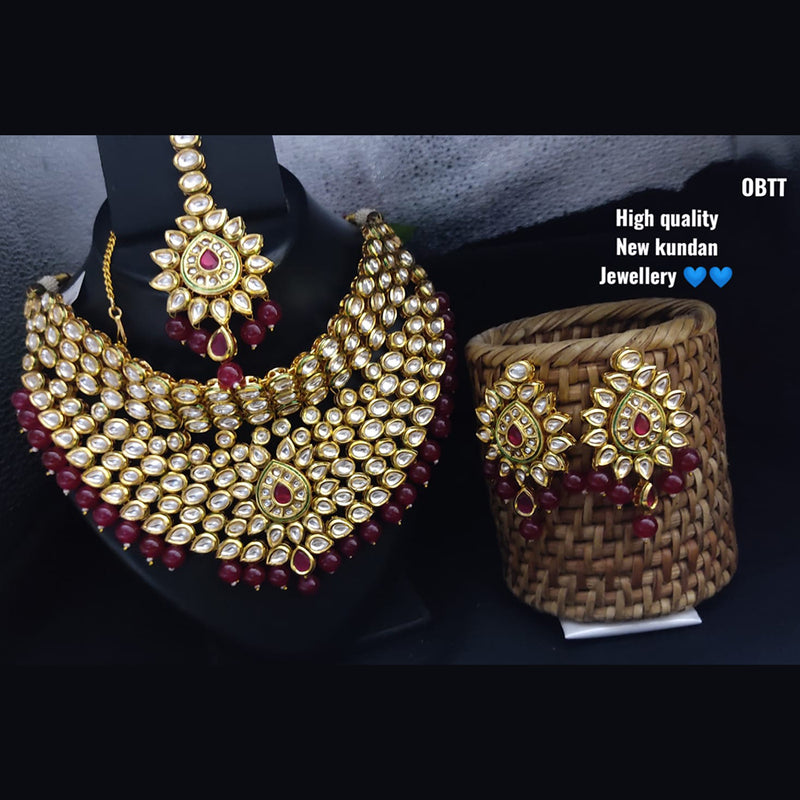 Lucentarts Jewellery Kundan Stone Gold Plated Designer Necklace Set