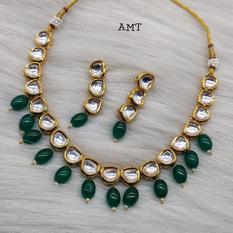 Lucentarts Jewellery Kundan Stone & Beads Necklace Set