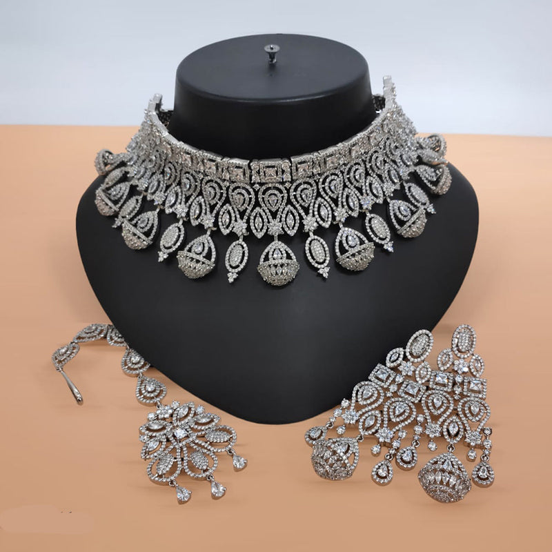 Lucentarts Jewellery Silver Plated AD Necklace Set