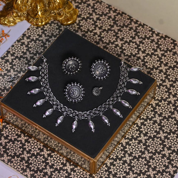 Vaamika Oxidised Plated Jewellery Combo Set