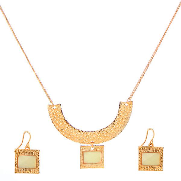 Kriaa Gold Plated  Statement Necklace Set - 1104105