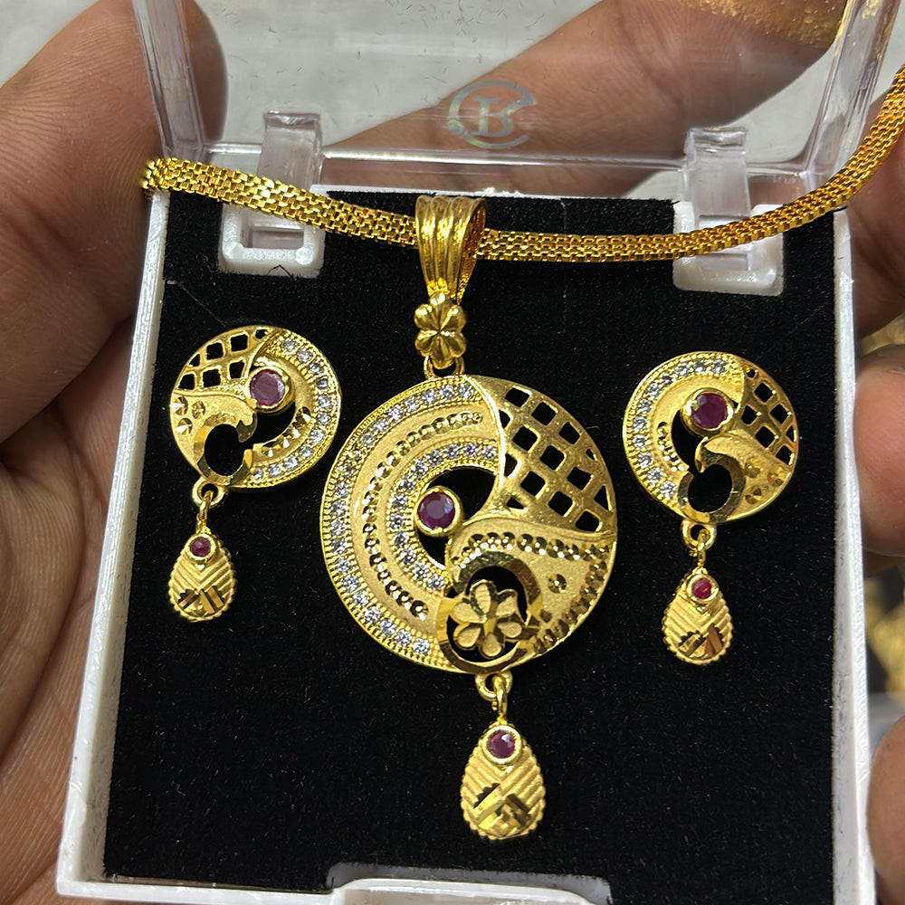 Pari Art Jewellery Forming Gold Pendant Set
