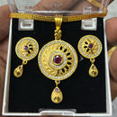 Pari Art Jewellery Forming Gold Pendant Set