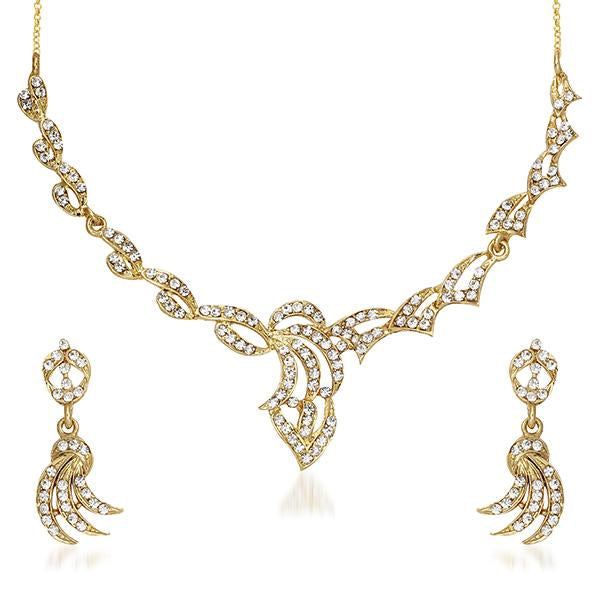 Kriaa White Austrian Stone Gold Plated Necklace Set - 1105507