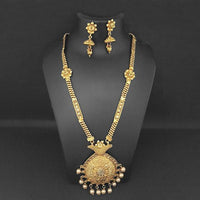 Kriaa Brown Austrian Stone And Pearl Necklace Set - 1109868A