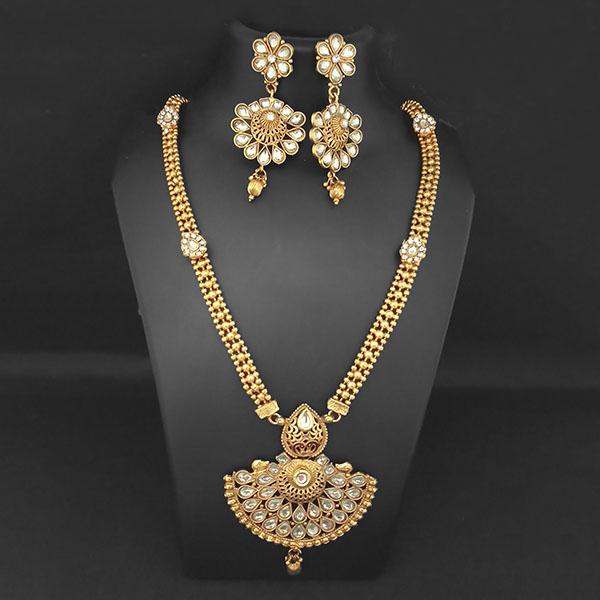 Kriaa Gold Plated White Kundan Necklace Set - 1109869