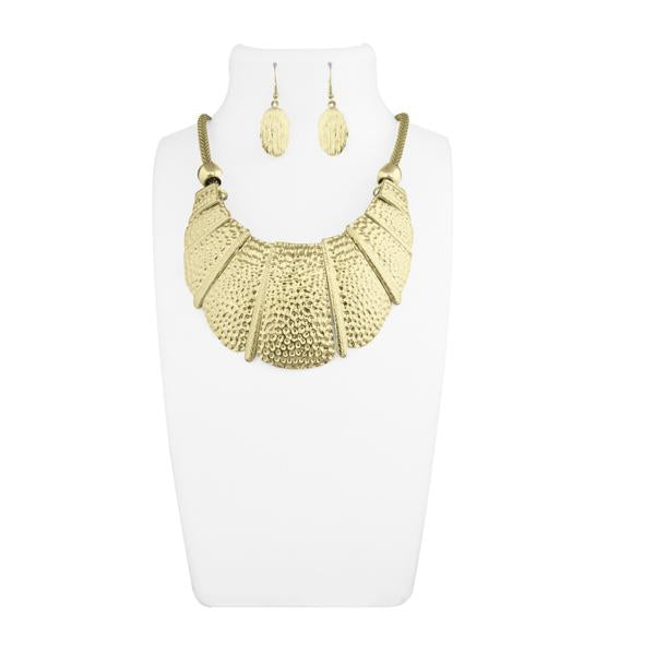 Urthn Gold Statement Necklace Set - 1109911A