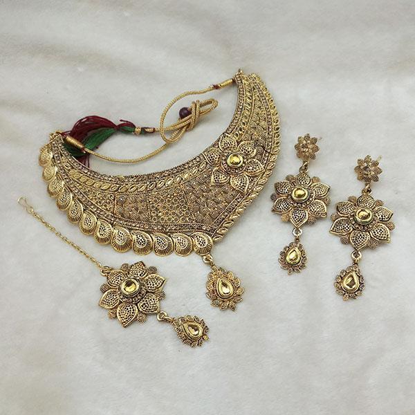 Kriaa Gold Plated Brown Kundan Choker Necklace Set With Maang Tikka - 1113610