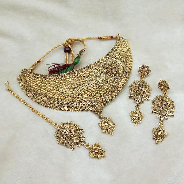 Kriaa Gold Plated Brown Kundan Choker Necklace Set With Maang Tikka - 1113616