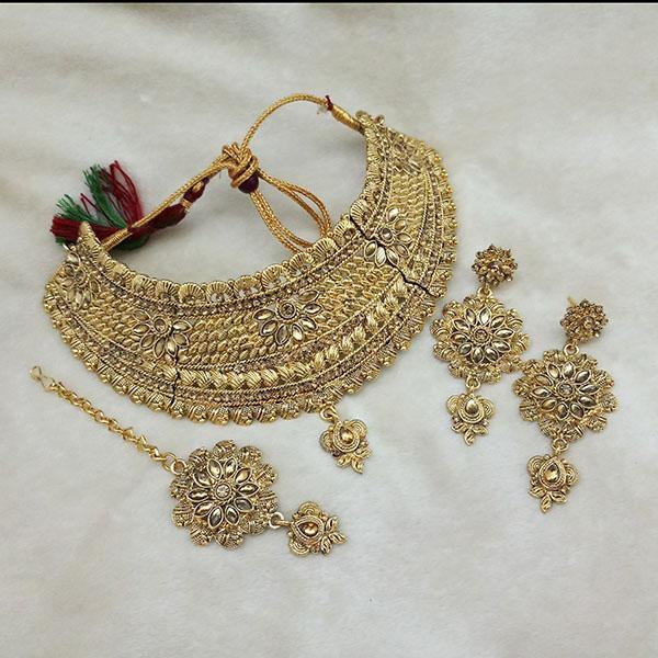 Kriaa Gold Plated Brown Kundan Choker Necklace Set With Maang Tikka - 1113619