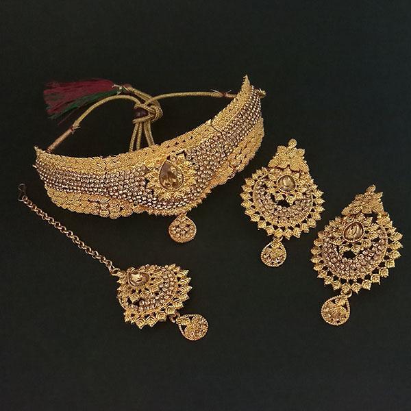 Kriaa Brown Stone Choker Necklace Set With Maang Tikka - 1113647