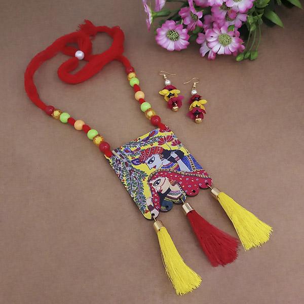 Urthn Lord Radha Krishna Digital Printed Wooden Thread Necklace Set - 1114116