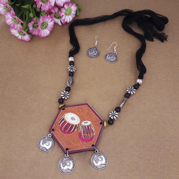 Urthn Digital Printed Wooden Necklace Set - 1114148