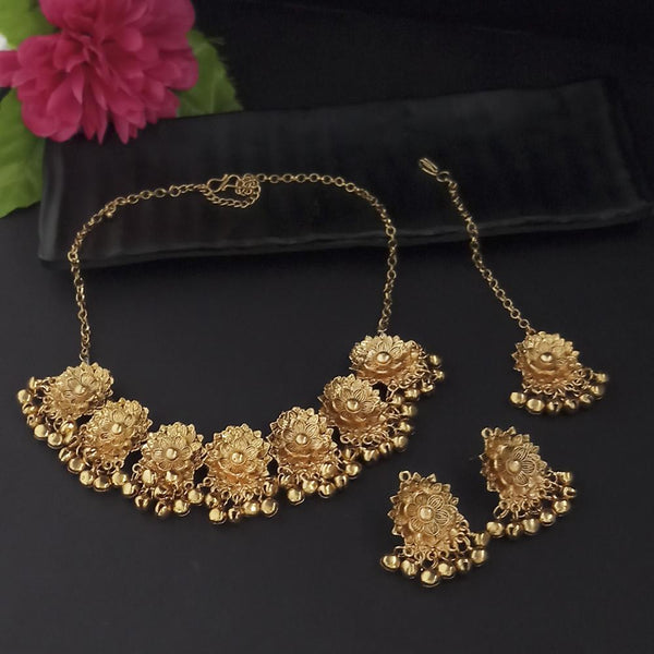 Kriaa Gold Plated Necklace Set With Maang Tikka - 1116017