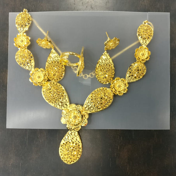 Neu Gold Designer Forming Gold Necklace Set With Ring