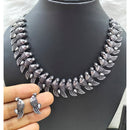FS Collection Silver Plated Pota Stone Pigeon Design Choker Necklace Set