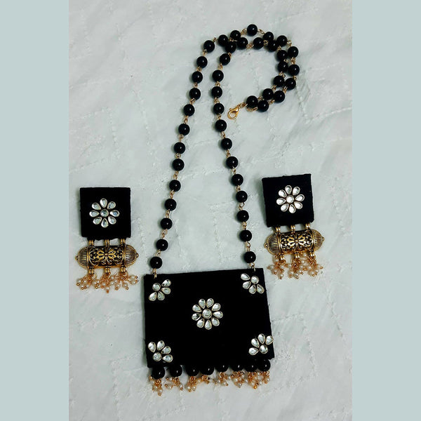 Shrijicreation Handmade Pendant Set