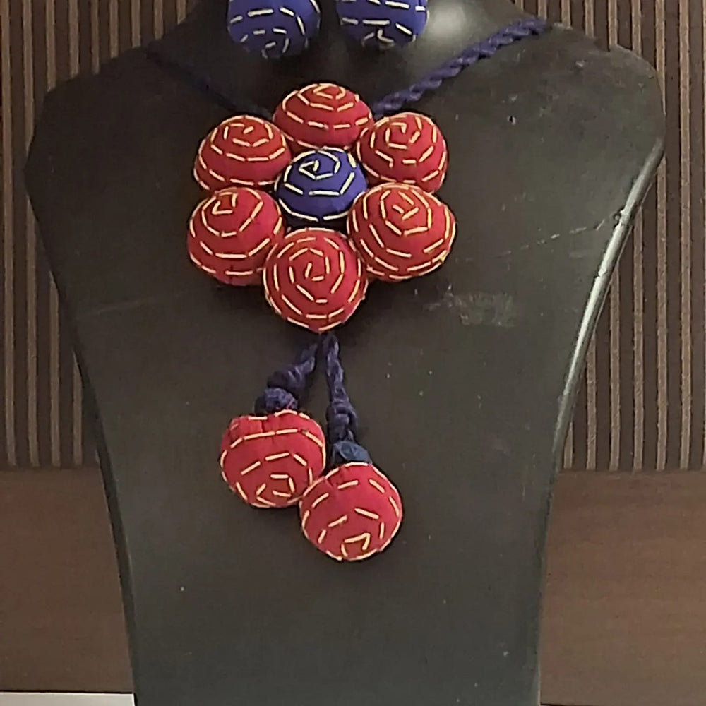 Avanis Handmade Long Necklace