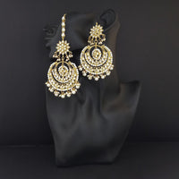 Kriaa Gold Plated White Beads And Kundan Earrings With Maang Tikka - 1309533