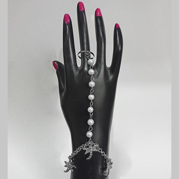 Kriaa Silver Plated Pearl Hand Harness -1502359A