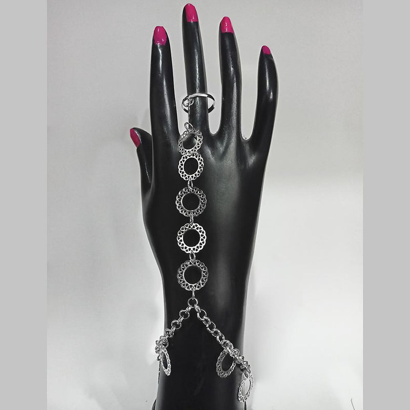 Kriaa Silver Plated Hand Harness -1504039A