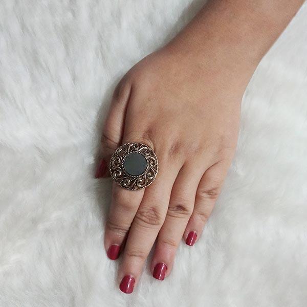 Urthn Antique Gold Plated Mirror Adjustable Finger Ring - 1504713A