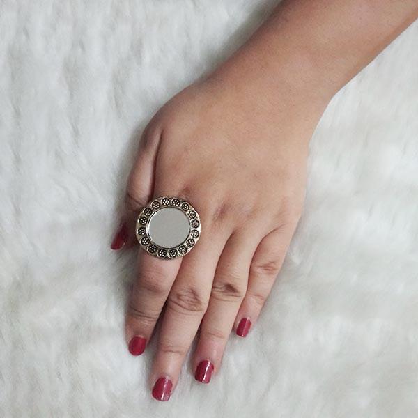 Urthn Antique Gold Plated Mirror Adjustable Finger Ring - 1504715A
