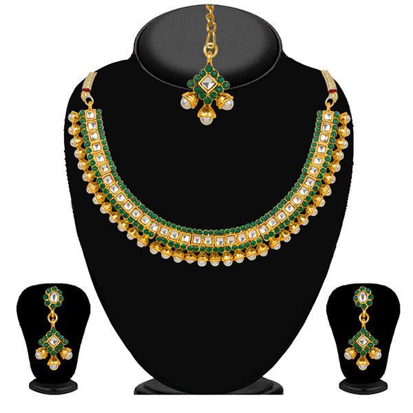 Kriaa Green Stone Necklace Set With Maang Tikka - 2100902