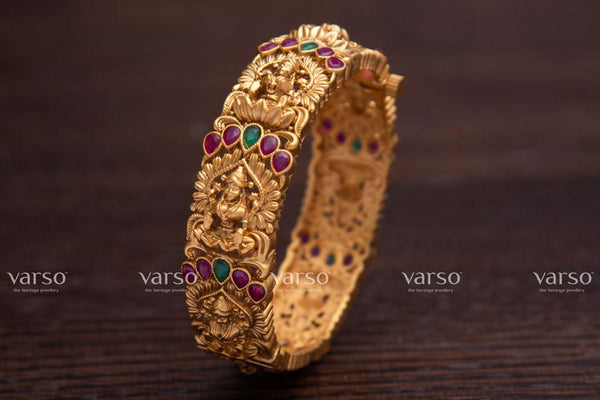 Varso Emerald & Ruby Gold Antique Brass Alloy Kada -215029