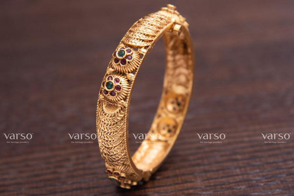 Varso Ruby & Emerald Gold Antique Brass Alloy Kada -215043