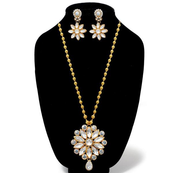 Kriaa Glass Stone Gold Plated Necklace Set - 1106409A