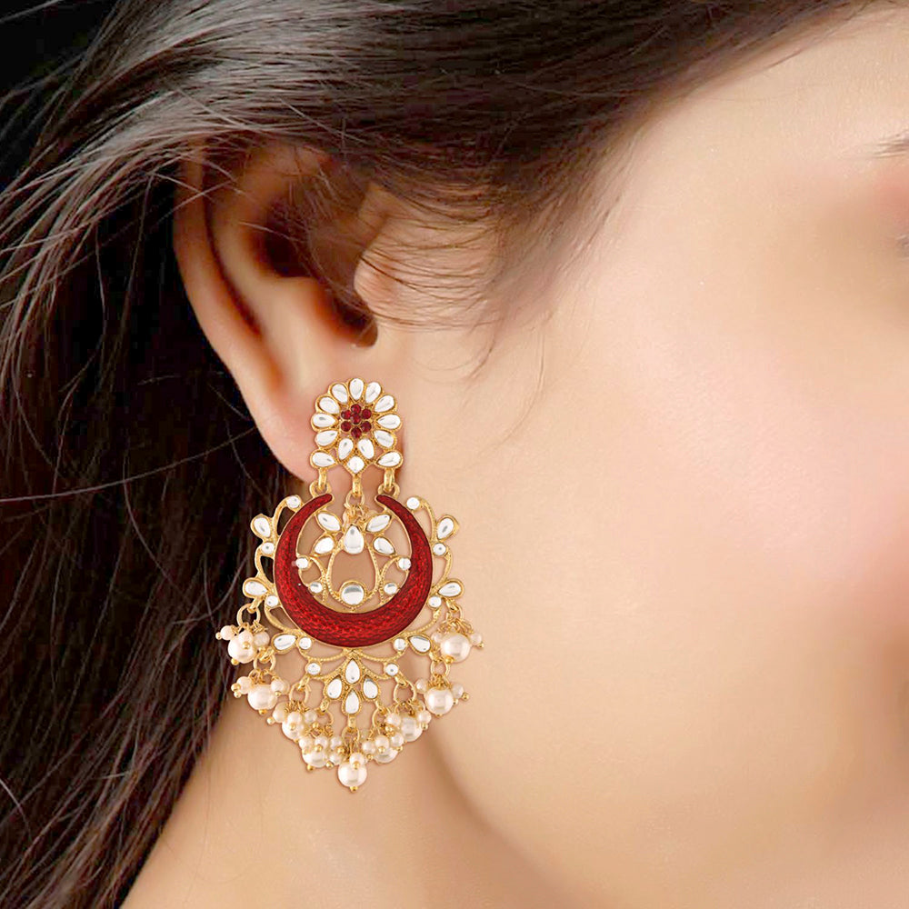 Etnico 18K Gold Plated Traditional Handcrafted Maroon Meena Work Earring Glided With Kundan & Pearls (E2794M)