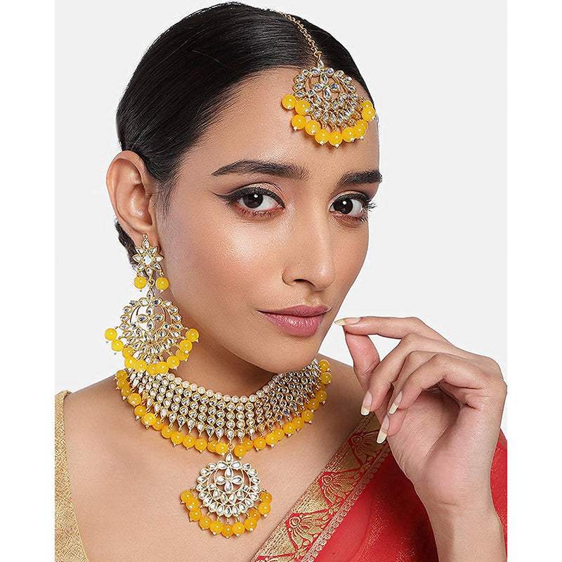 Etnico 18K Gold Plated Traditional Kundan & Pearl Studded Choker Necklace With Earrings and Maang Tikka Set (K7058Y)