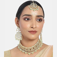 Etnico Gold Plated Traditional Kundan & Pearl Studded Choker NecklaceJewellery Set with Earrings & Maang Tikka For Women (K7069Min)