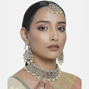 Etnico Gold Plated Traditional Kundan & Pearl Studded Choker Necklace Jewellery Set with Earrings & Maang Tikka For Women (K7069W)