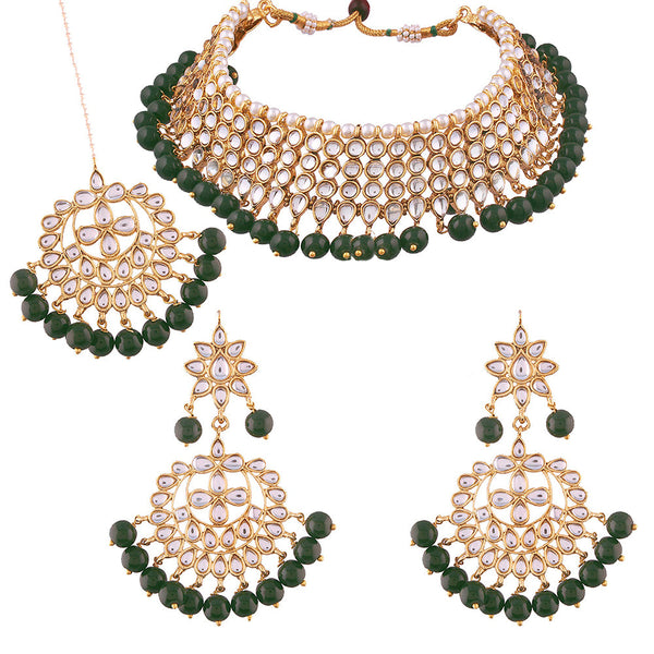 Etnico 18K Gold Plated Traditional Handcrafted Kundan & Pearl Studded Choker Necklace Jewellery Set with Earrings & Maang Tikka (K7075G)