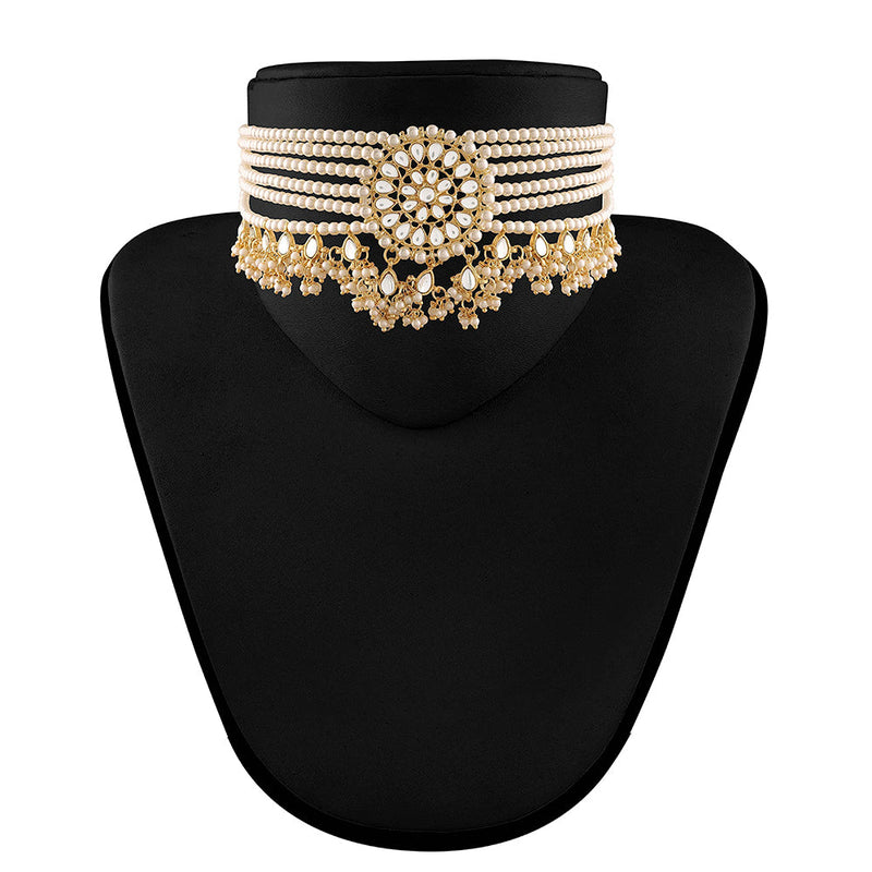 Etnico 18k Gold Plated Traditional Choker Set Glided With Kundan & Pearls For Women/Girls (K7097W)