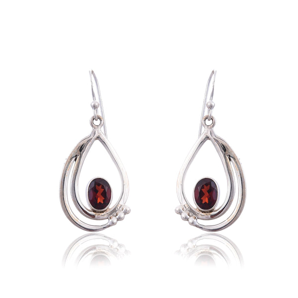 Silver Mountain Garnet silver 925 earring