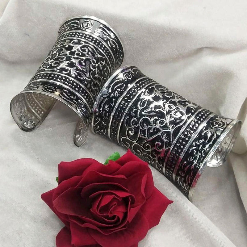 Manisha Oxidized Plated Bangles Set - MNBAN240