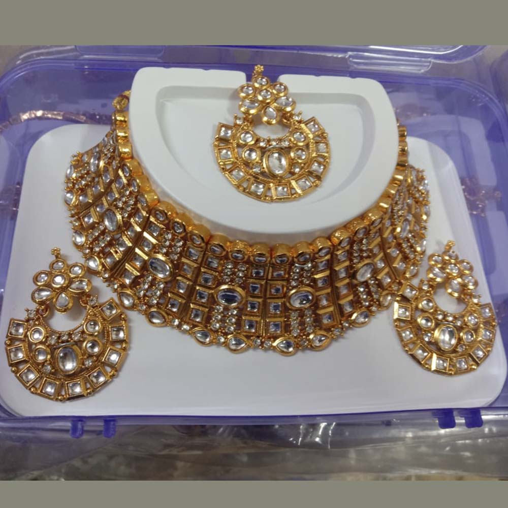 Neetu Art Gold Plated Kundan Stone Choker Necklace Set With Maang tikka