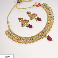 Padmawati Bangles Gold Plated Maroon And Green Kundan Choker Set Necklace Set - PBNECK75